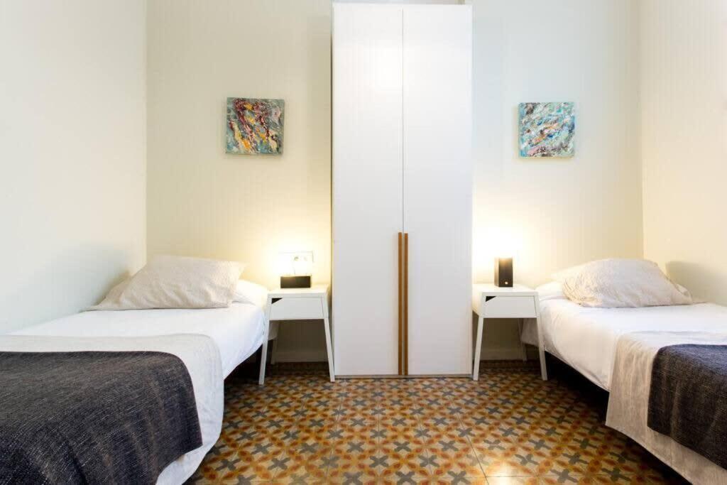 4Bedroom Apart With Balcony In Las Ramblas 3-2 Barcelone Extérieur photo